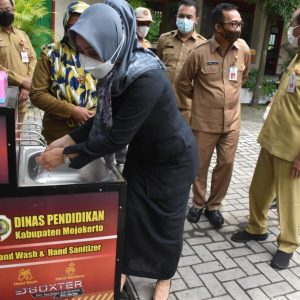 Bupati Mojokerto Ingin Pastikan Semua Memenuhi Standar Prokes