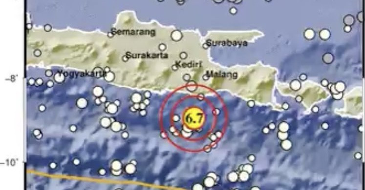 Gempa M6,7 Picu Guncangan Kuat Beberapa Wilayah Jatim