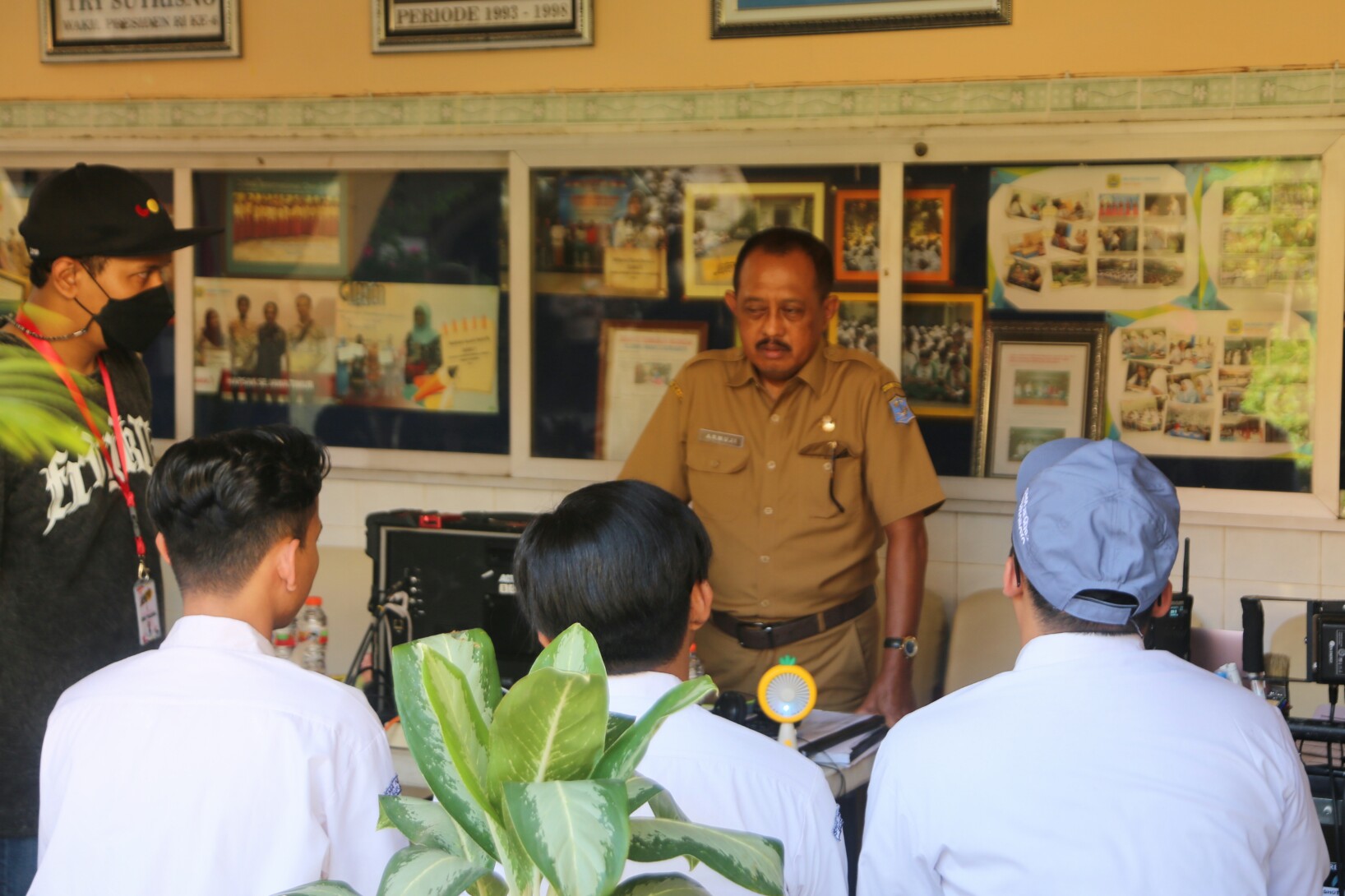 Perankan Guru di ‘Lara Ati’, Cak Ji: Ternyata Main Film Sulit Juga Ya