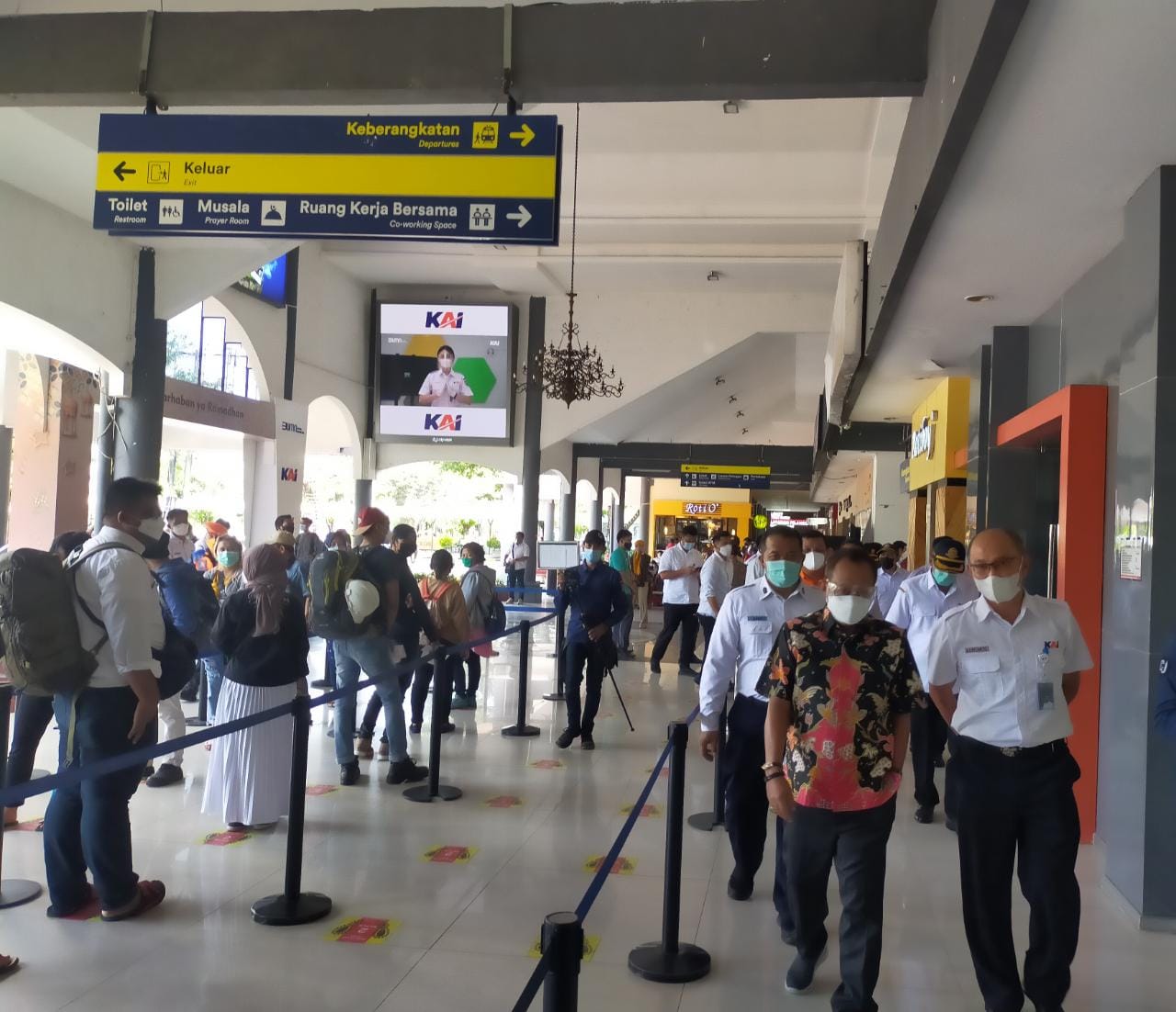 Armuji Pantau Stasiun KA Gubeng dan Terminal Purabaya