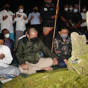 Sampai di Lampung Barat, Ketua DPD Ziarah ke Makam Raja-Raja