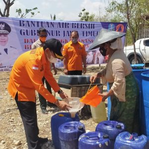 Droping Air Bersih BPBD Jatim Bergeser ke Bangkalan