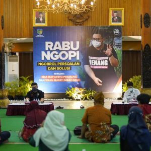 Acara Rabu Ngopi, Mas Dhito Ajak Doakan Suami Peserta yang Meninggal 