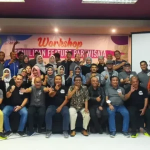 SMSI Riau Gelar Workshop Penulisan Feature Pariwisata