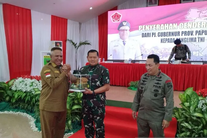 TNI-Polri Selalu Siap Mengawal Kebijakan Pemerintah.