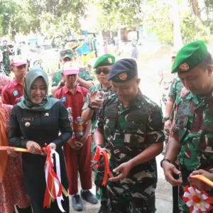 Bupati Ikfina Apresiasi Program TNI Membangun Desa ke-116 di Desa Randuharjo