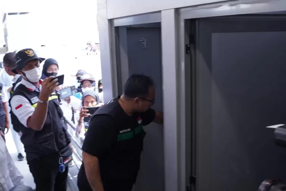 Persiapan 99 Persen, Menteri Yaqut C Qoumas Cek Tenda dan Toilet di Mina