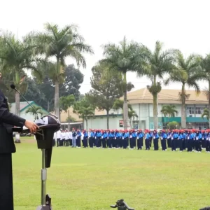 Gubernur Khofifah Ajak Siswa Kuatkan Karakter Sebagai Pelajar Pancasila