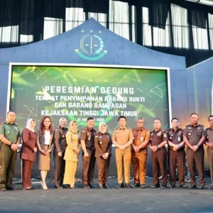 Wagub Emil Dan Kajati Jatim Resmikan Gedung Penyimpnanan Barang Sitaan & Rampasan