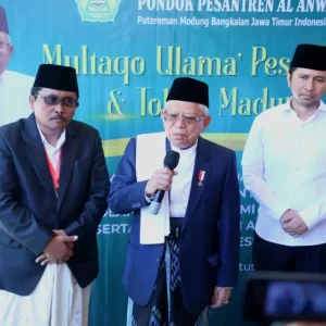 Wapres Resmikan Sekolah Tinggi Ekonomi dan Bisnis Ponpes Al-Anwar Bangkalan