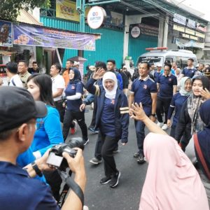 Gubernur Berangkatkan Puluhan Ribu Peserta Gerak Jalan Mojokerto-Surabaya