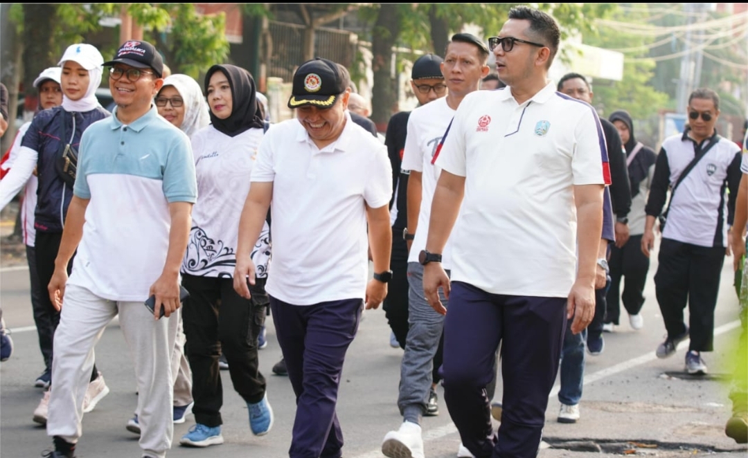 Pantau Kondisi Lingkungan, Pj. Wali Kota Jalan Sehat Bersama Keliling Kota