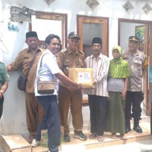 PMI Jember Beri Bantuan Kepada Korban Bencana Alam Sambaran Petir 