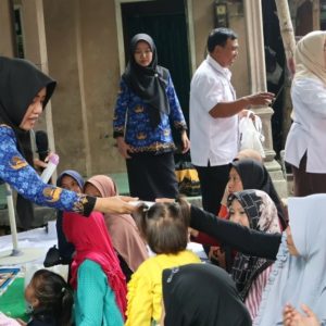 Bupati Ikfina Ajak Warga KPM Jaga Kebersihan Makanan di Musim Lalat