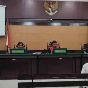 Tipu Korban Masuk CPNS, Petugas Imigrasi Gadungan Asal Mojokerto Dituntut 3 Tahun