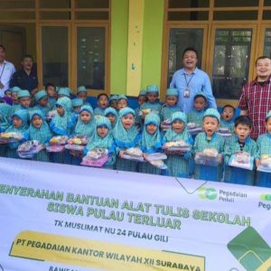 PT Pegadaian Kanwil XII Surabaya Peduli Pendidikan Anak Pulau