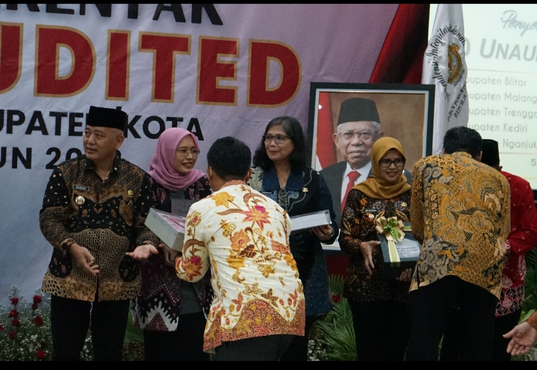 Serahkan LKPD 2023, Pemkab Kediri Komitmen Tingkatkan Integritas Tata Kelola Keuangan Daerah