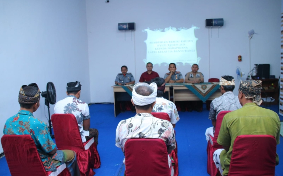 Hari Raya Nyepi, Empat Warga Binaan Lapas Banyuwangi Beragama Hindu Mendapatkan Remisi