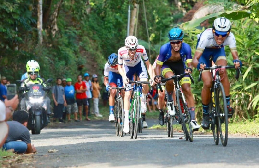 International Tour de Banyuwangi Ijen Ramaikan 79 Event Banyuwangi Festival 2024