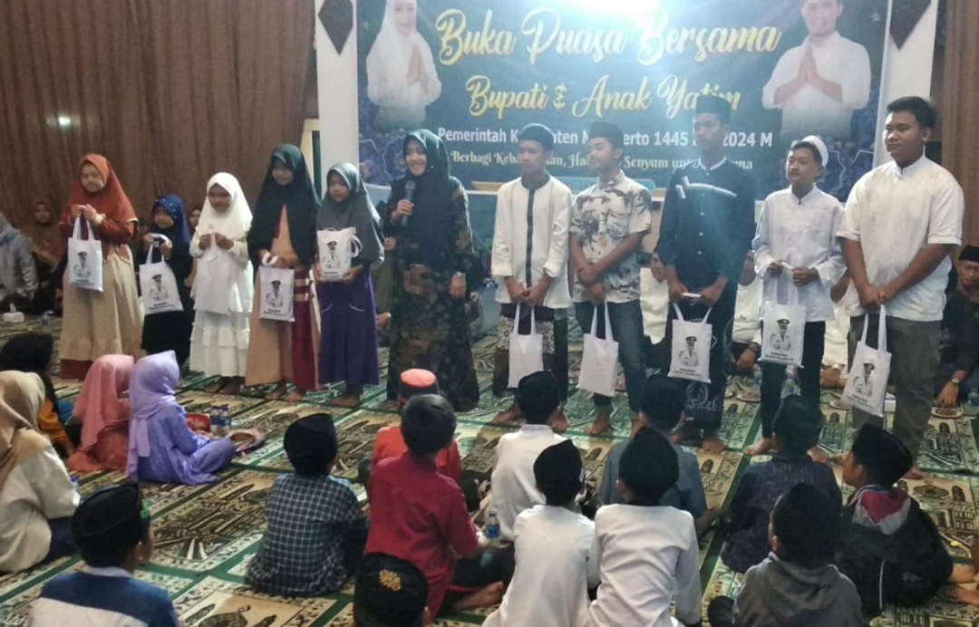 Bupati Ikfina Berbagi Kebahagiaan dengan 225 Anak Yatim