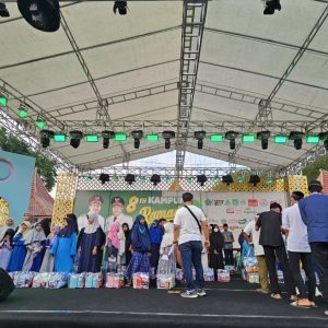 PT Pegadaian Area Surabaya 2 berikan Santunan Pada 100 Anak Yatim di Festival Ramadan