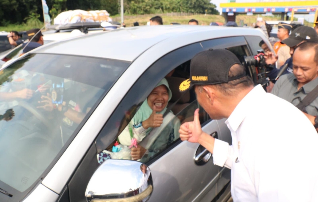 One Way  Arus Balik Nasional Diterapkan, Menko Muhadjir Imbau Masyarakat  Tetap Patuhi Peraturan