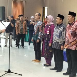 PPIH Embarkasi Surabaya Dilantik, Jangan Terjadi Jamaah Sudah Masuk Pesawat Diturunkan