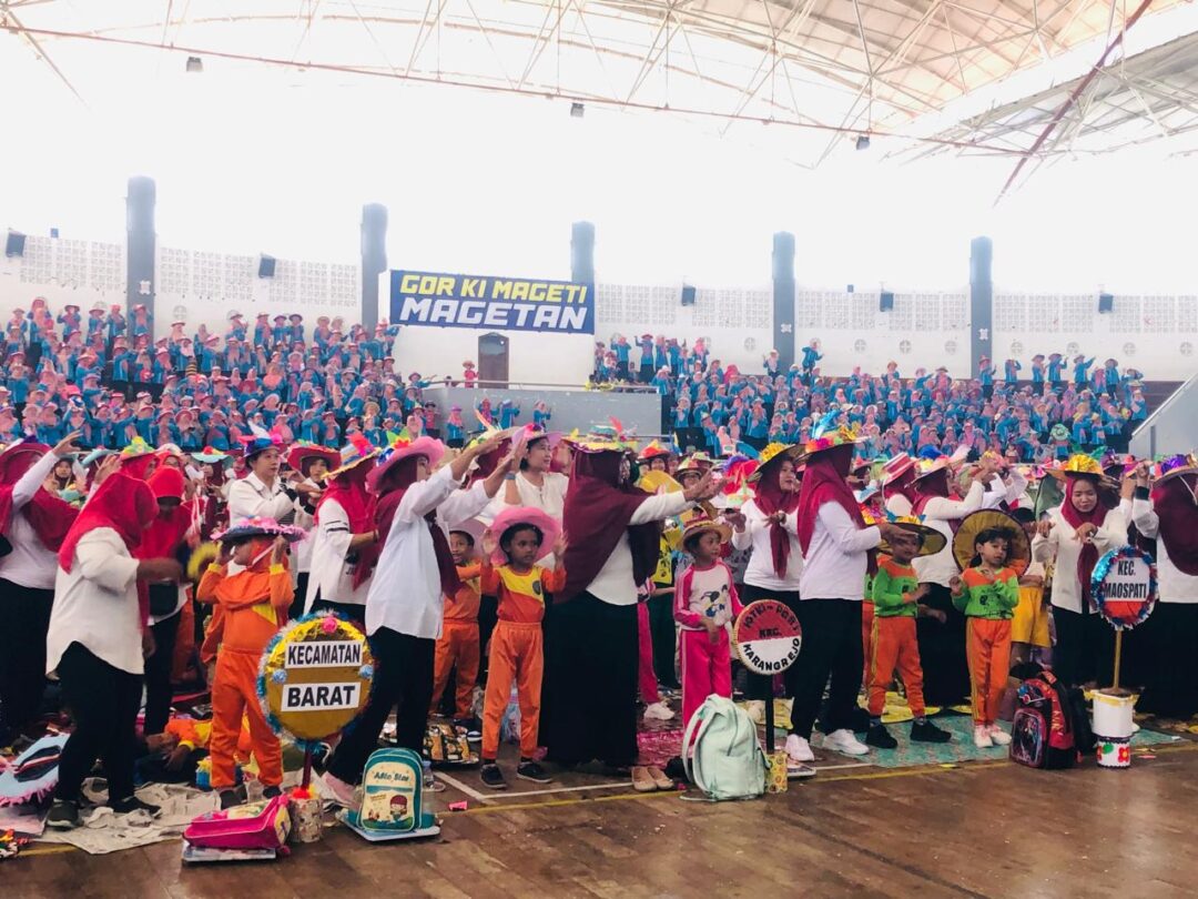 Meriahkan Hardiknas 2024, IGTKI Magetan Gelar Festival Mewarnai Sling Bag Ibu Dan Anak