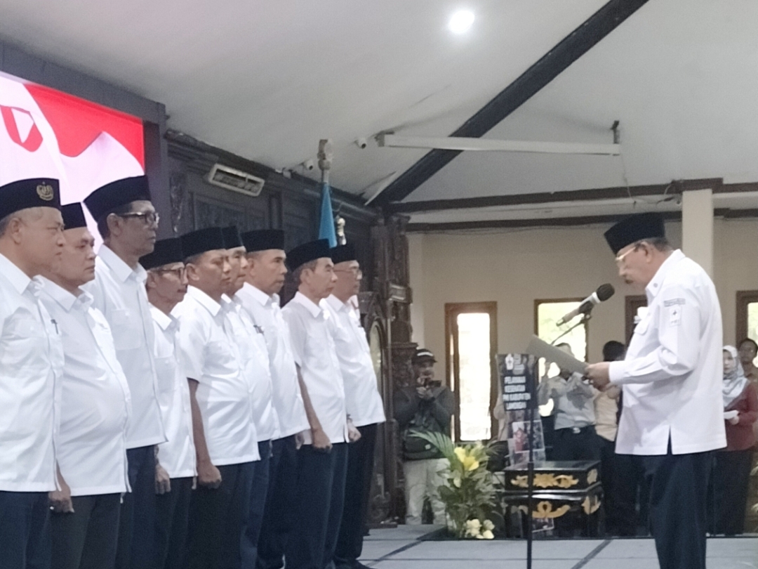 PMI Lamongan Periode 2024-2029 Dilantik, Imam Utomo : Kembangkan PMR Disekolah