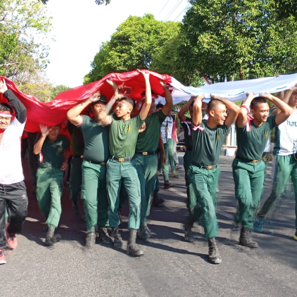 Kota Kediri Bersiap Sambut HUT RI ke-79 dengan Semarak Kirab Bendera Raksasa Merah Putih