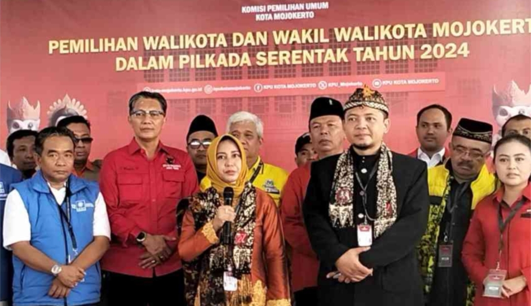 Paslon Ning Ita–Cak Sandi Didukung 16 Parpol, Daftar ke KPU Kota Mojokerto