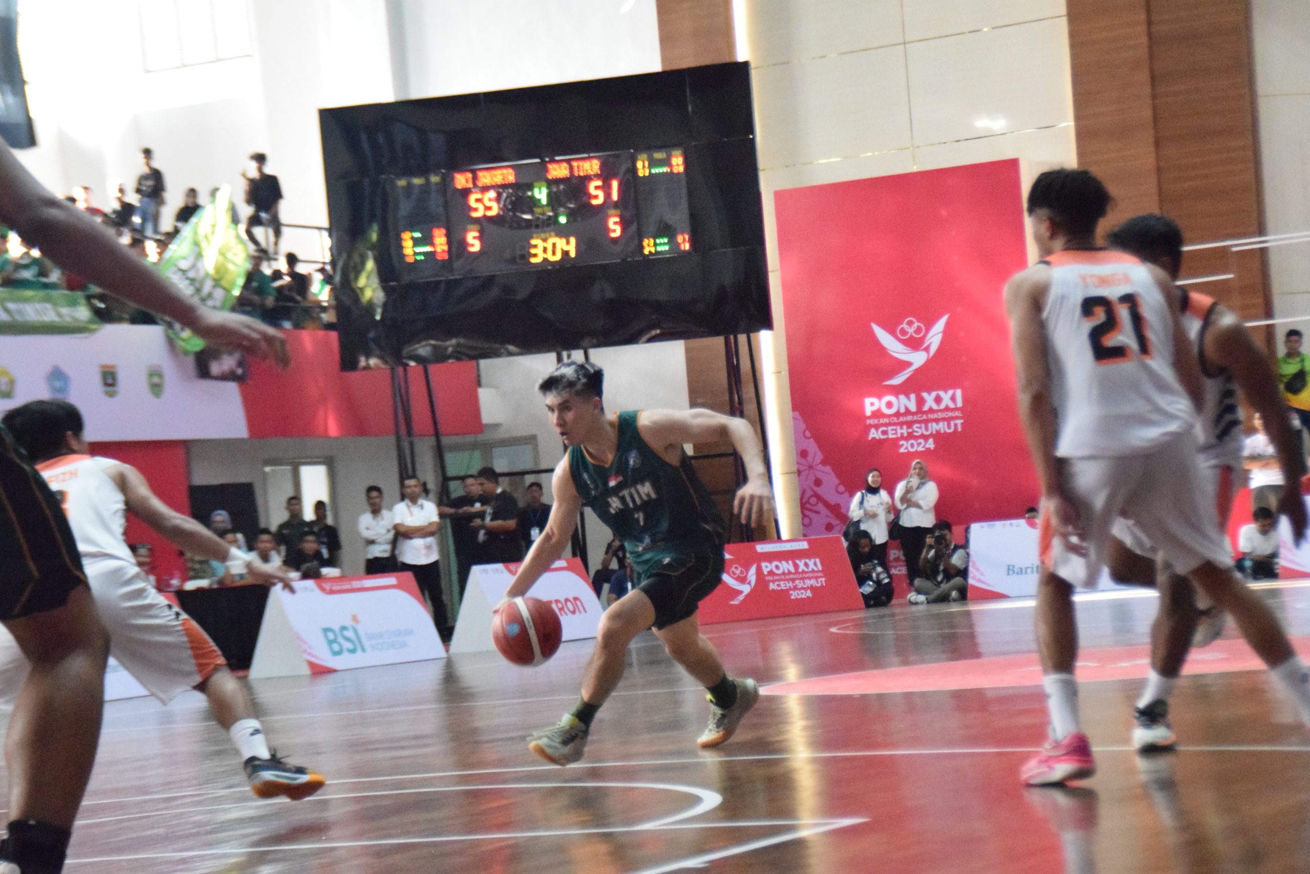 Basket Putra dan Putri Jatim Sumbang Perak