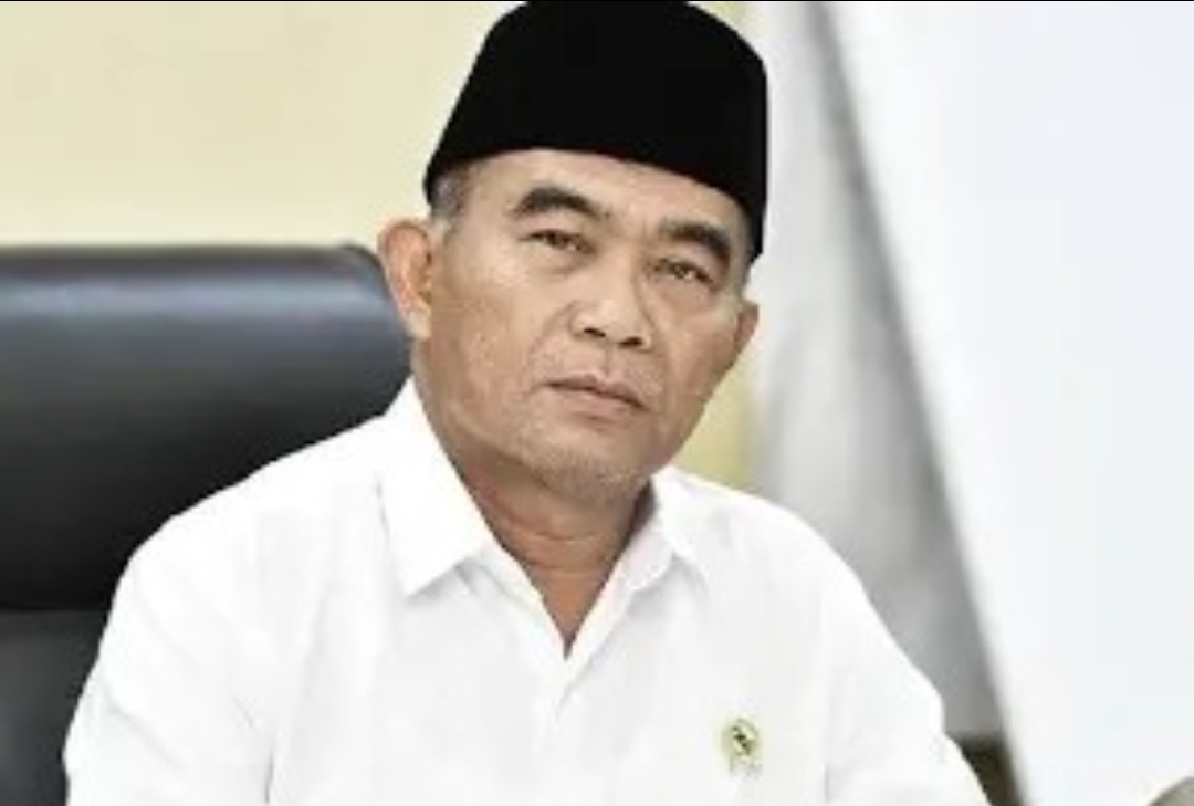 Presiden Tunjuk Muhajir Effendy Plt Mensos Gantikan Risma