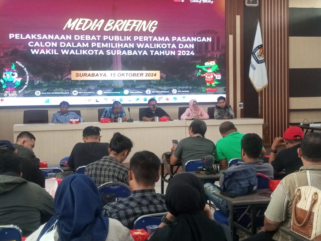 Debat Publik, KPU Surabaya Tampilkan Satu Pasangan Calon Walikota dan Wakil Walikota