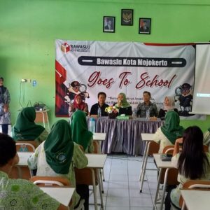 Bawaslu Goes to School”  Tekan  Money Politik  Pemilih Pemula 