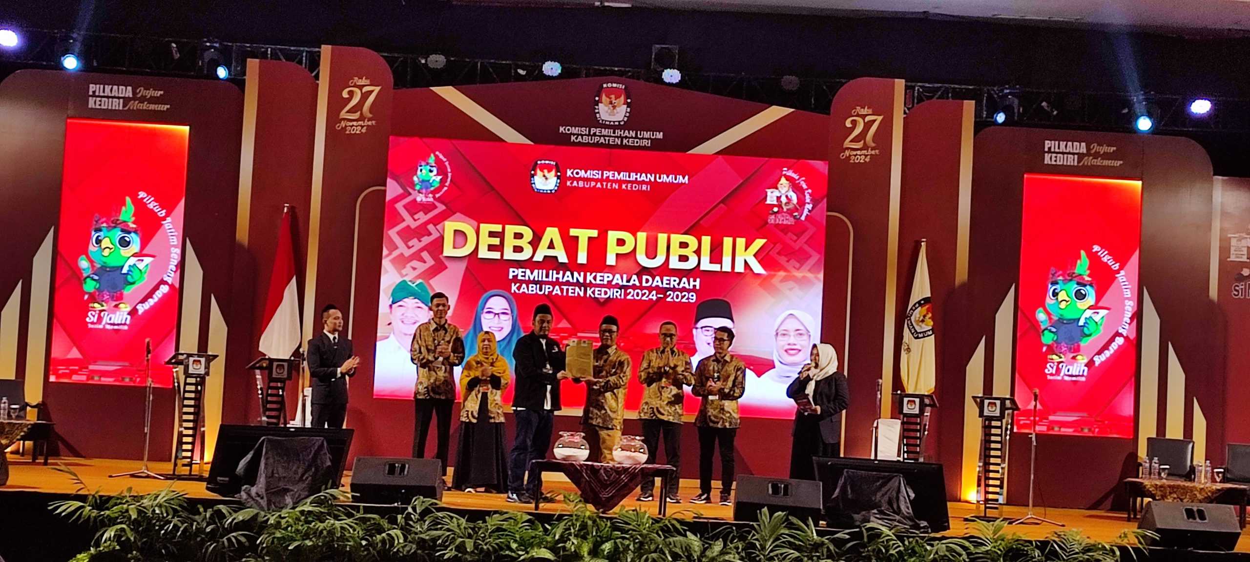 Kritik Mencuat! KPU Kabupaten Kediri Janji Hadirkan Penerjemah Bahasa Isyarat di Debat Kedua