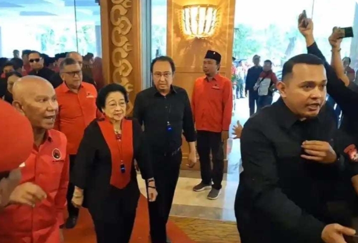 Hadapai Pilkada Serentak, Ini Pesan Megawati Kepada Kadernya di Jatim