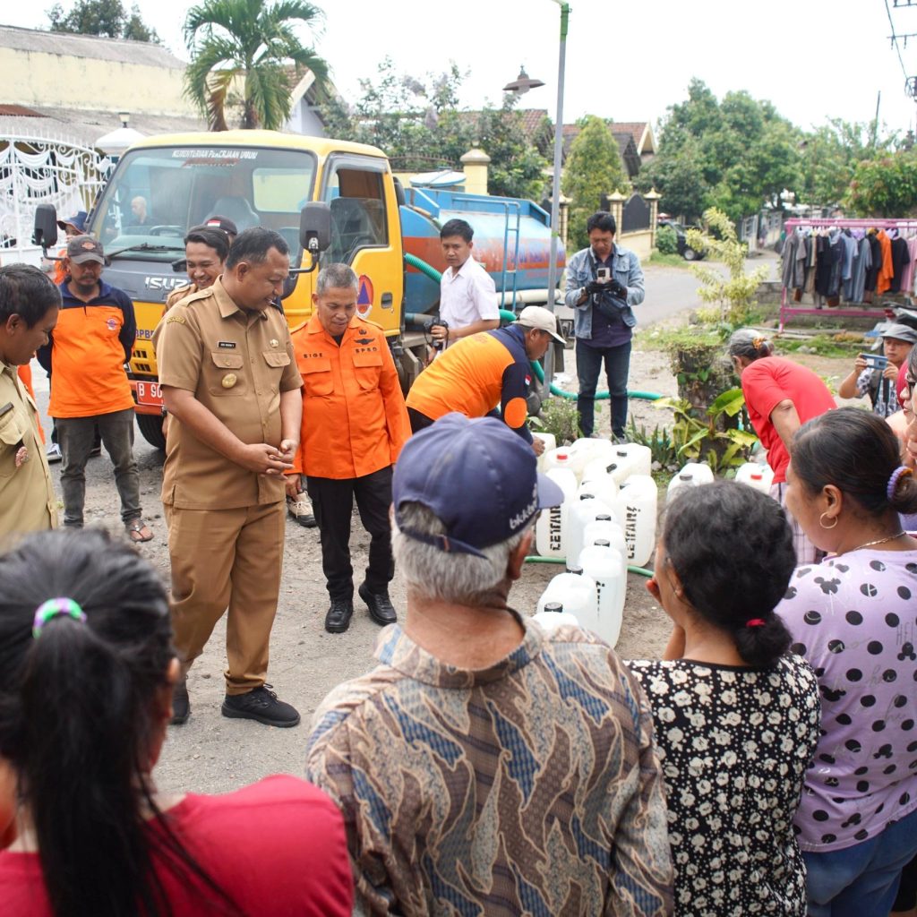 Pemkab Kediri Rutin Salurkan 60 Ribu Liter Air Bersih ke Dusun Petung Ombo