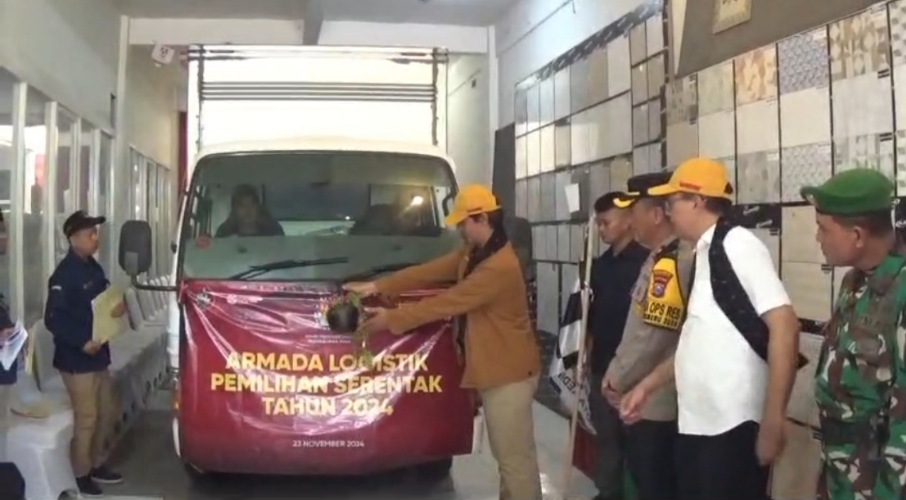 14 Truk Disiapkan, KPU Kota Kediri Pastikan Distribusi Logistik Pilkada Serentak 2024 Aman