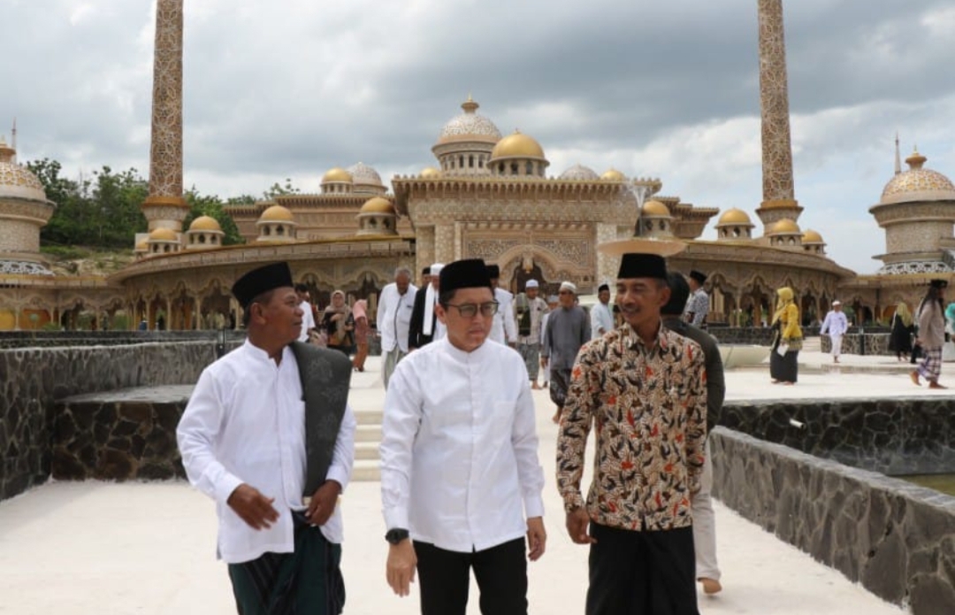 Masjid Wisata Religi Bojonegoro Dibuka, Pj. Bupati Andrianto : Maksimalkan dengan Kajian