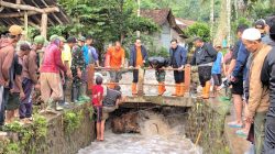 Tim BPBD Jatim Respon Cepat Tangani Dampak Banjir Bandang di Kabupaten Bondowoso