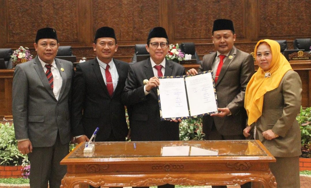 Pj Bupati Adriyanto Hadiri Rapat Paripurna Penetapan Bupati dan Wakil Bupati Bojonegoro Periode 2025-2030