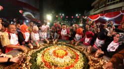 Festival Rujak Uleg Surabaya Lolos Kharisma Event Nusantara 2025