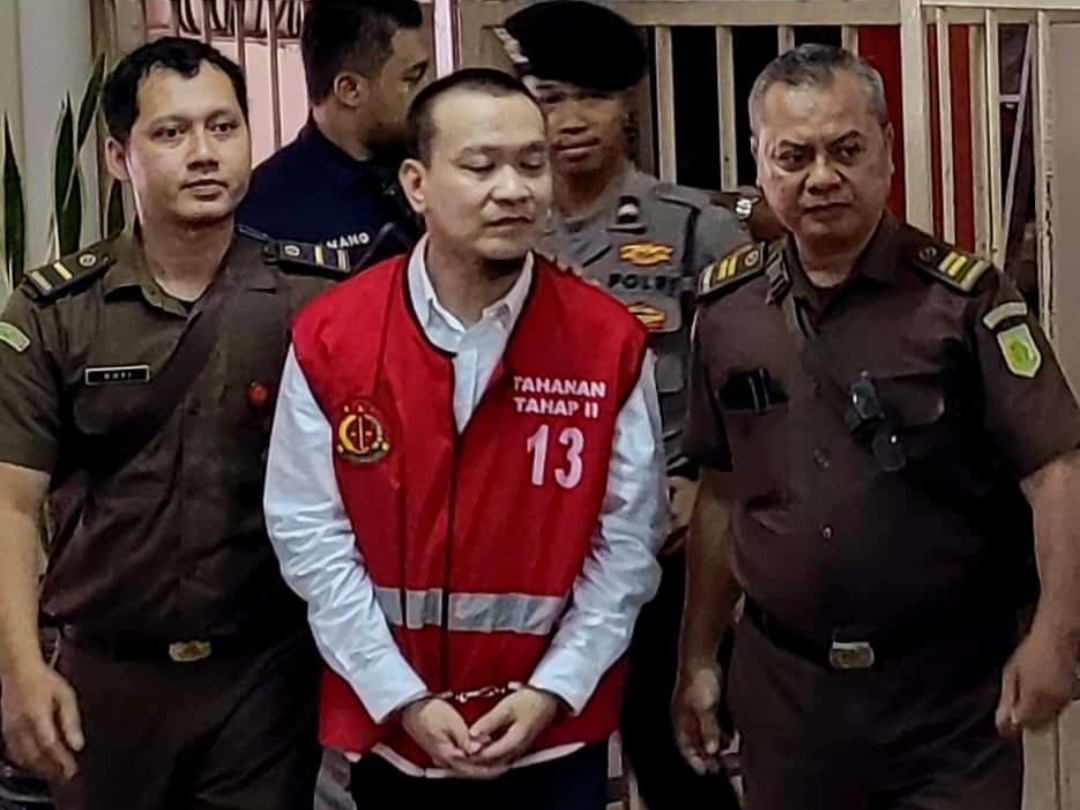 Kasus Sujut dan Menggonggong: Ivan Sugiamto Hadapi Sidang Perdana dengan Pasal Berlapis