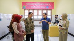 Pj. Gubernur Jatim Ajak Masyarakat Manfaatkan Cek Kesehatan Gratis, Kado Ultah dari Negara