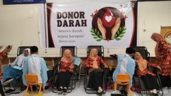 Guru Dan Siswa SMAN Pakusari Kompak Donorkan Darah