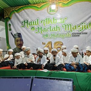 Tahlil Ratusan Jemaah Semarakkan Haul Akbar Masjid Al Hidayah Celep