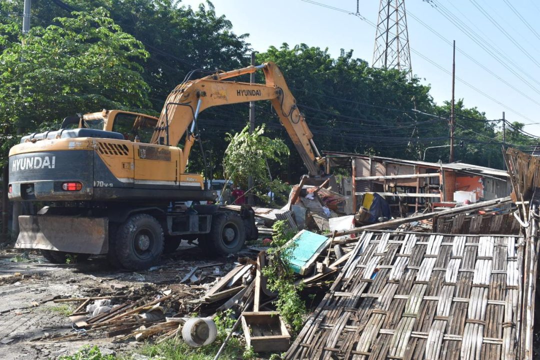 Selamatkan Aset Tanah, Bangli Tenggilis Mejoyo Dibongkar