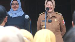 Wakil Bupati dan Istri Bupati Bojonegoro Pimpin Apel Jabarkan Program 100 Hari