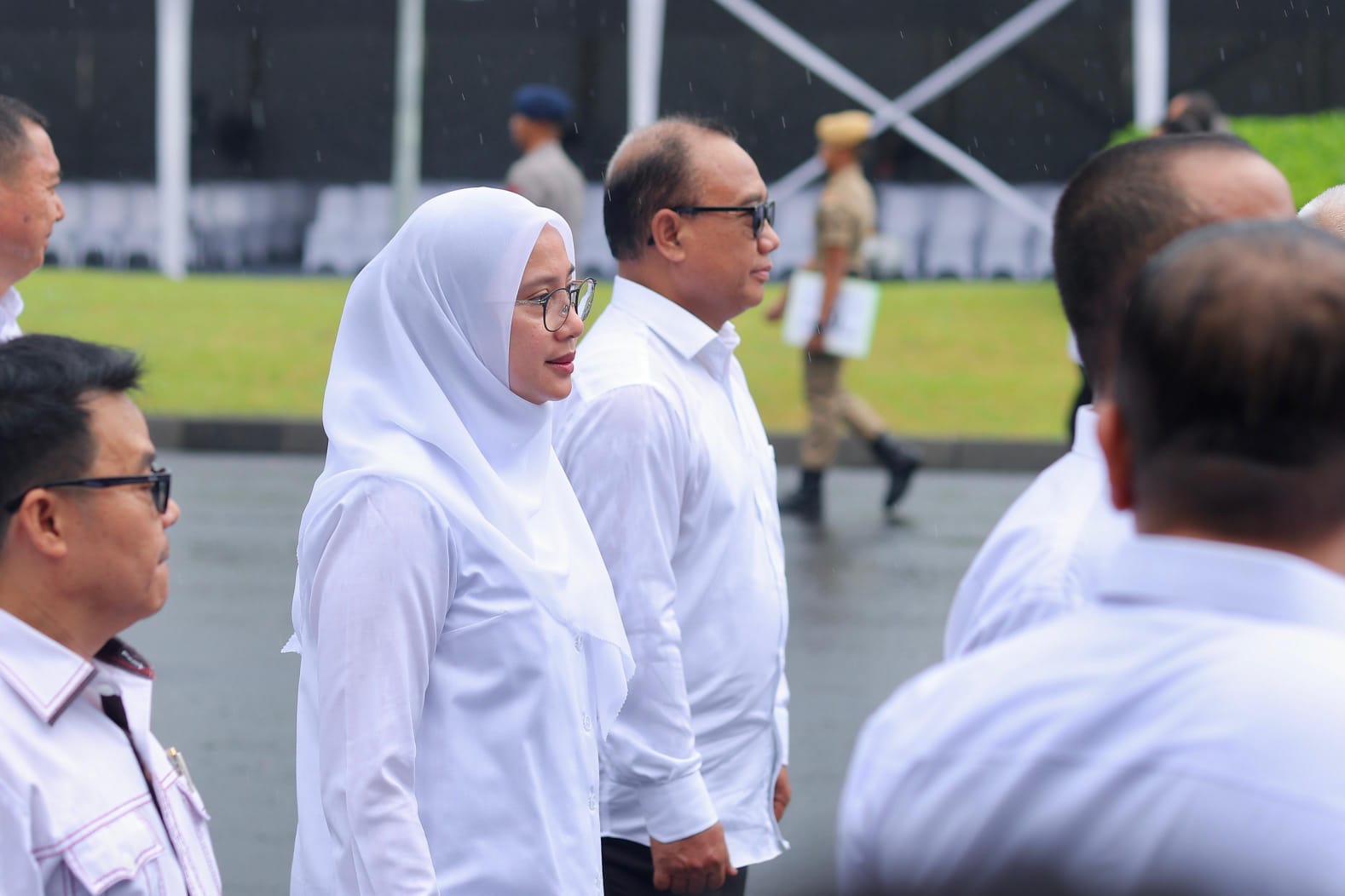 Karangan Bunga Ucapan Kepada Bupati Banyuwangi Diimbau Diganti Paket Sembako